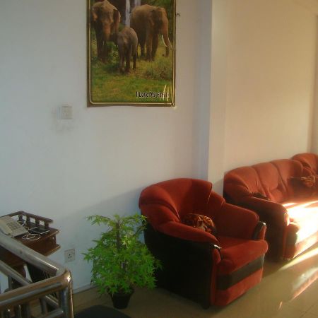 Down Town Hotel Ponnarankulama Εξωτερικό φωτογραφία