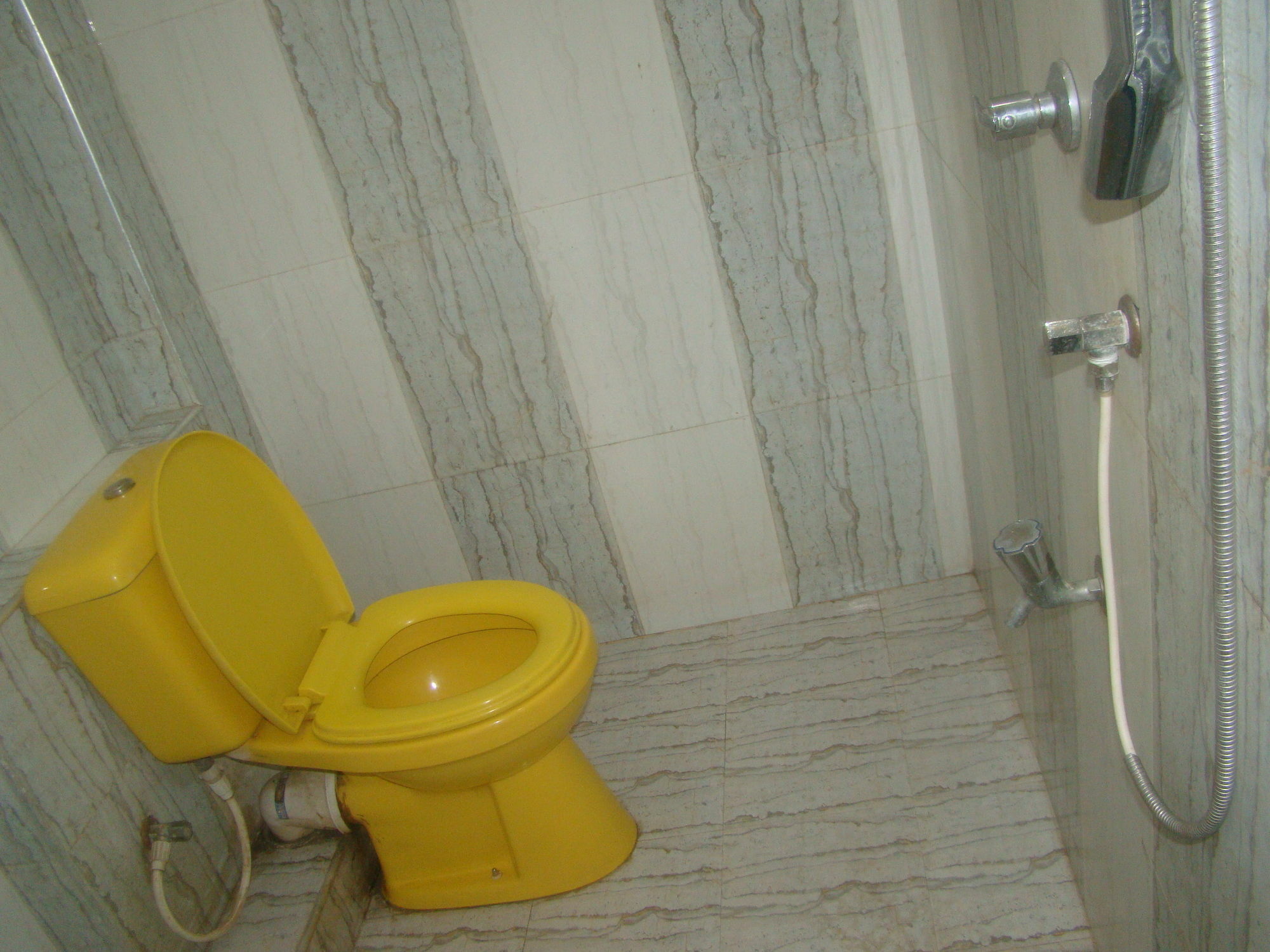 Down Town Hotel Ponnarankulama Εξωτερικό φωτογραφία